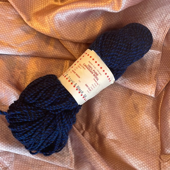 1 skein of 100% pure wool 2ply for hand knitting or other crafts - Picture 3 of 4